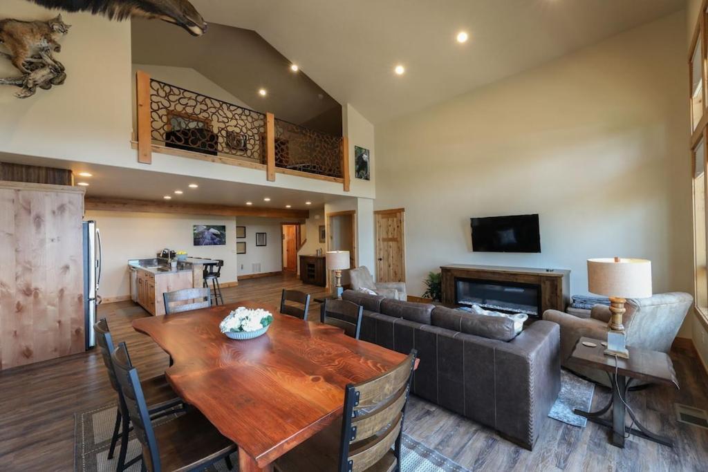 Townhome Next To Clubhouse In Exclusive Eagle Bend - The Glacier Бигфорк Экстерьер фото